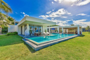 Stunning Beachfront 6br Villa W Largest Pool